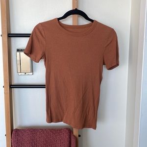 Terracotta lounge tee